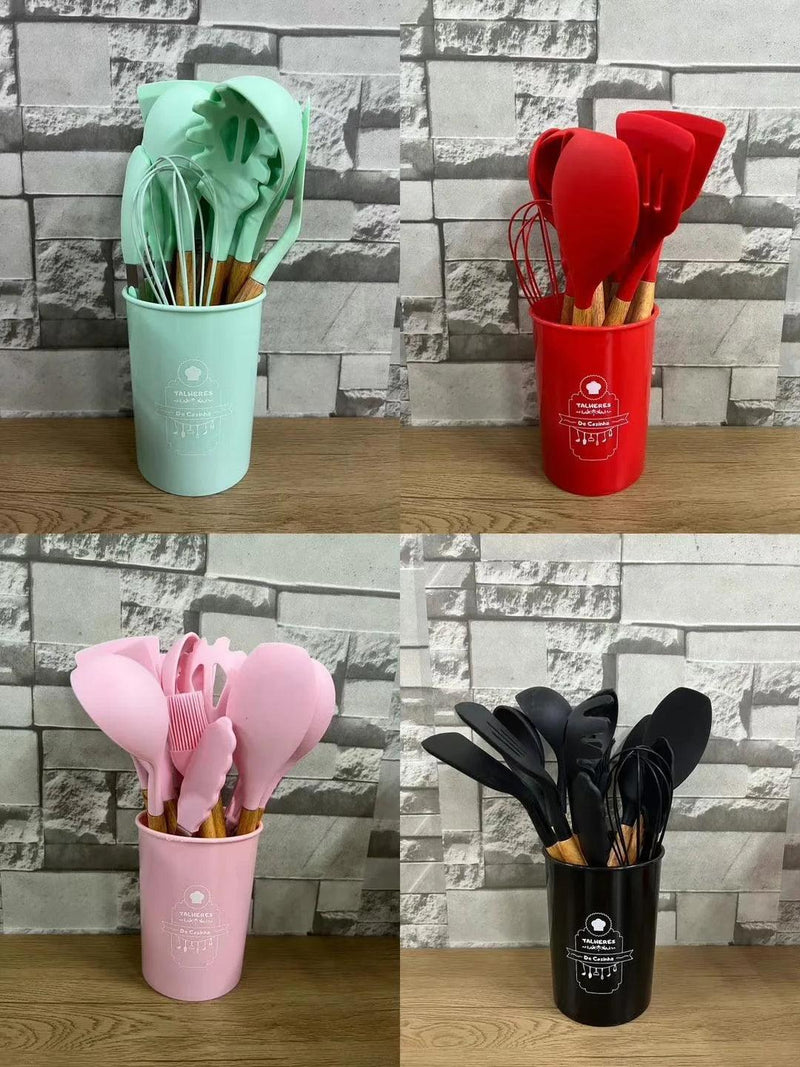 Kit de 12 Utensilios de Cocina - Silicona y Mango de Madera - ChefCraft Essentials